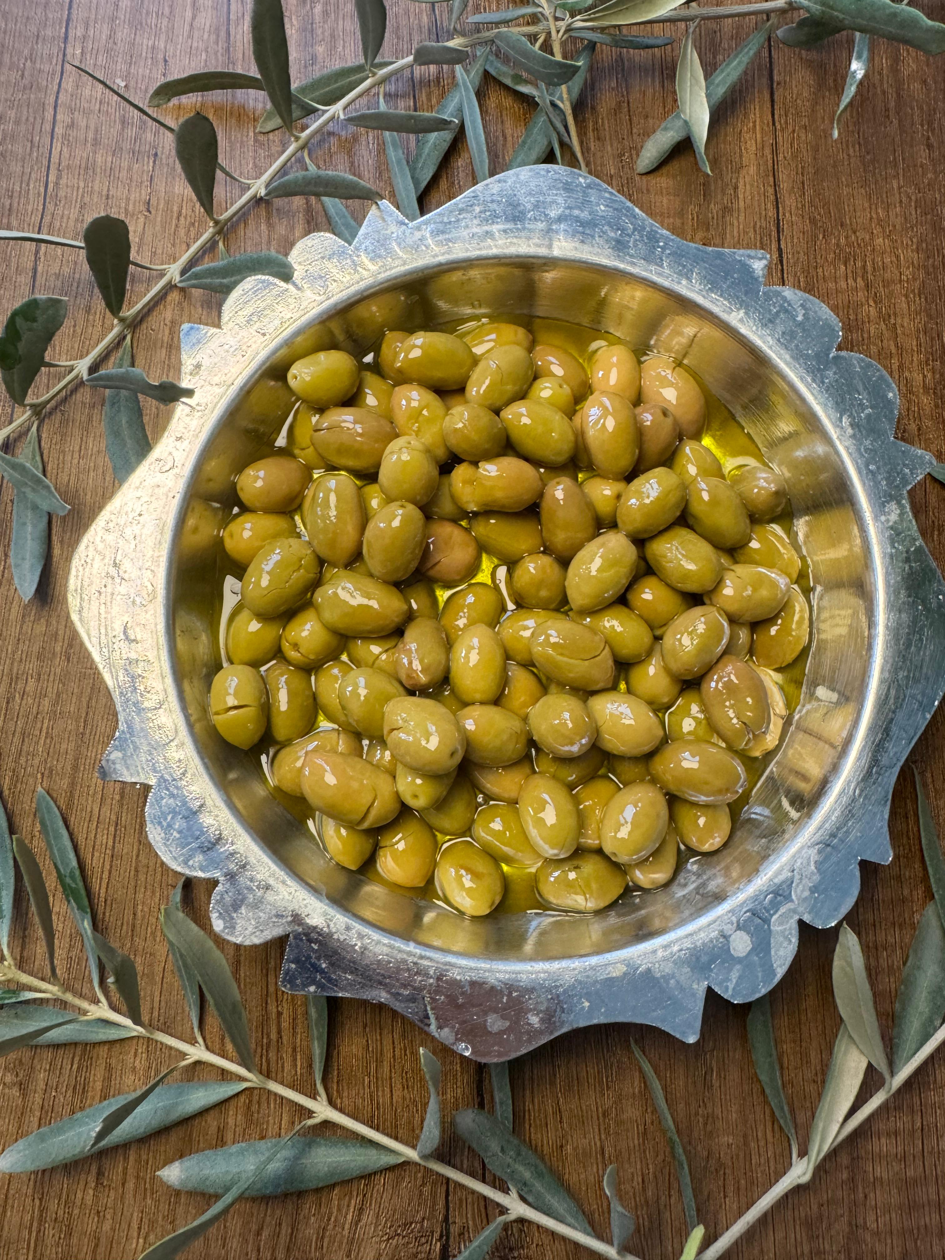 Gülümbe Kırma Yeşil Zeytin (Küçük Boy) 10 Kg. Pet