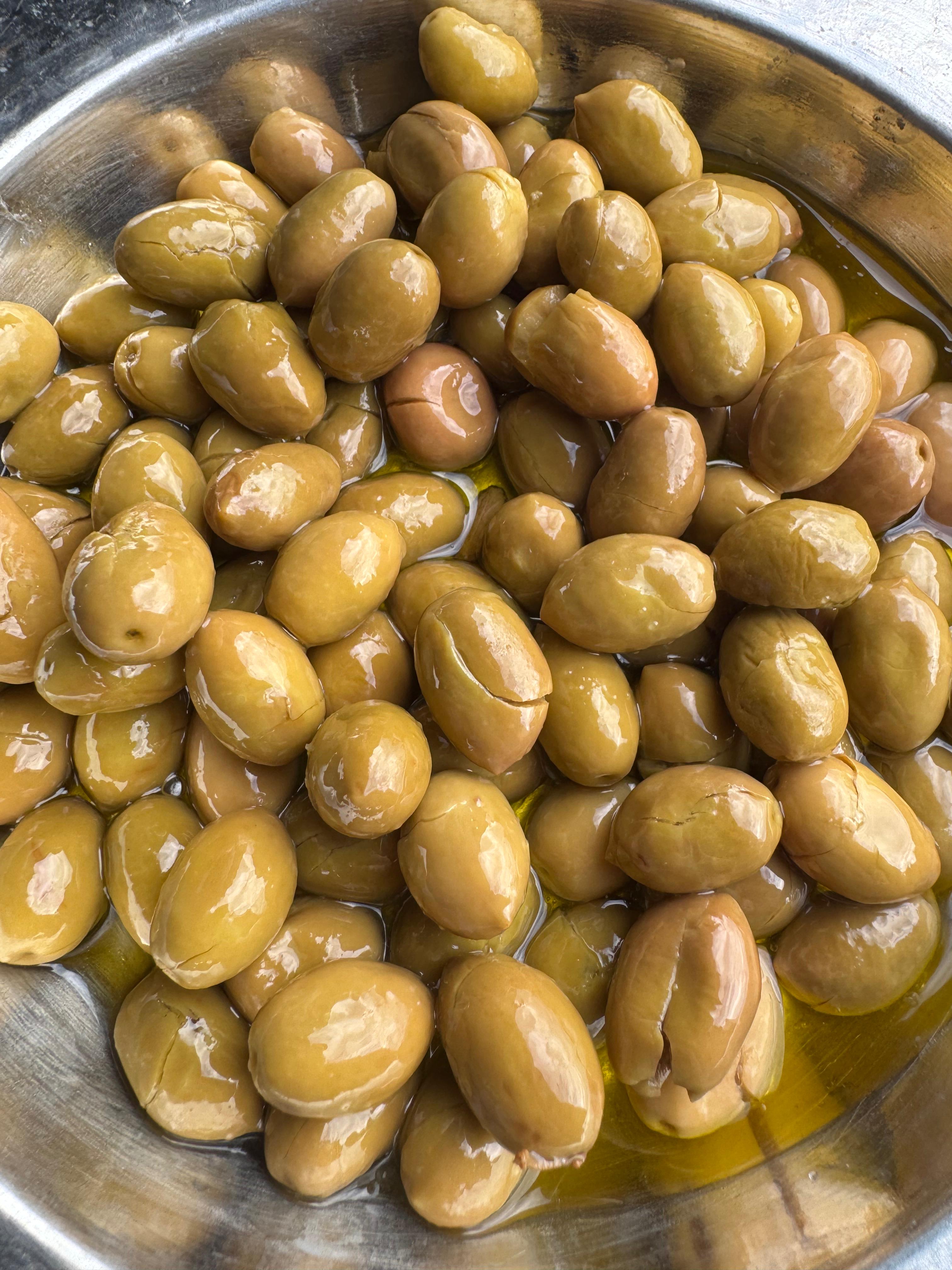 Gülümbe Kırma Yeşil Zeytin (Küçük Boy) 10 Kg. Pet